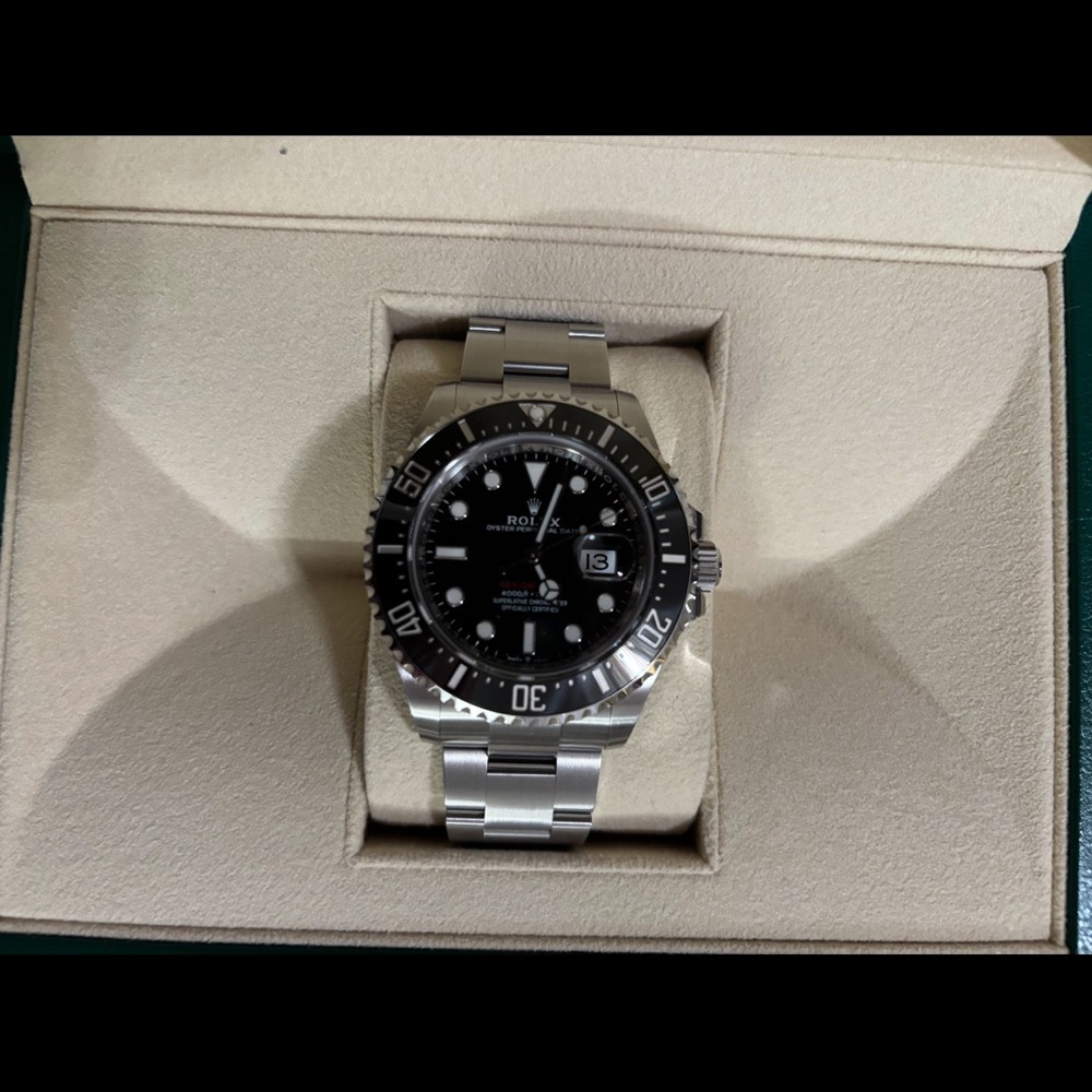 NWT Rolex Sea-Dweller 43 mm - Picture 3 of 6